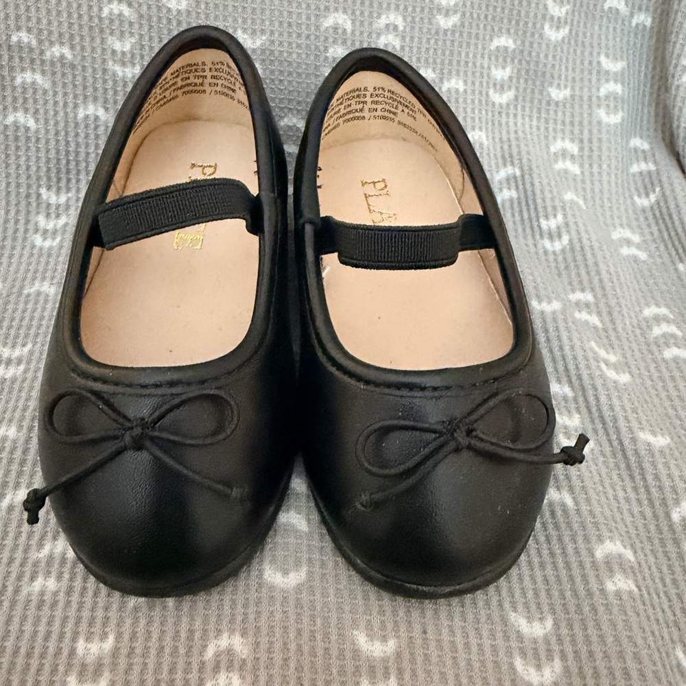 The Children's Place Black Toddler Dress Shoes - Size 4